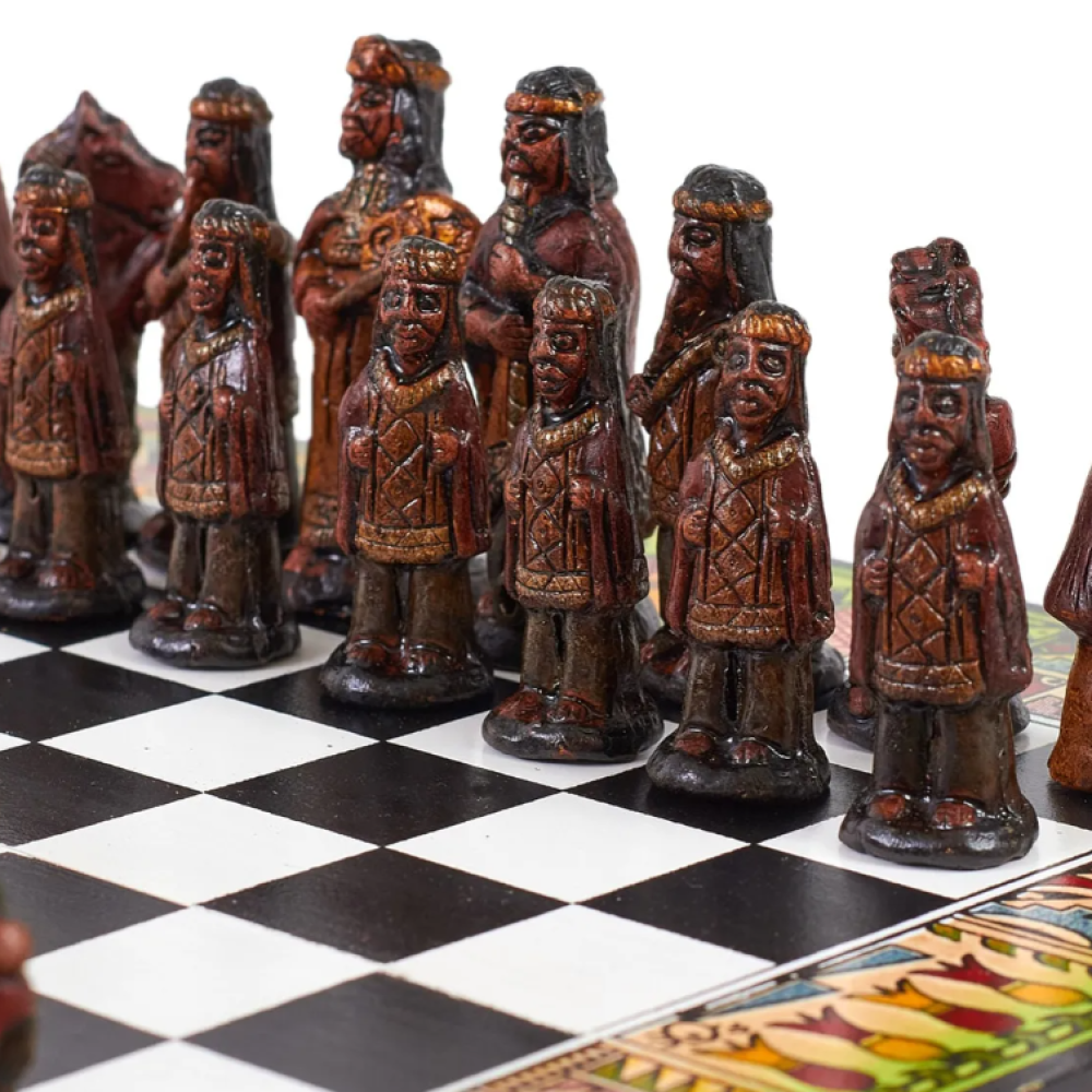 Ajedrez Mapuches VS Españoles Tallado En Cerámica